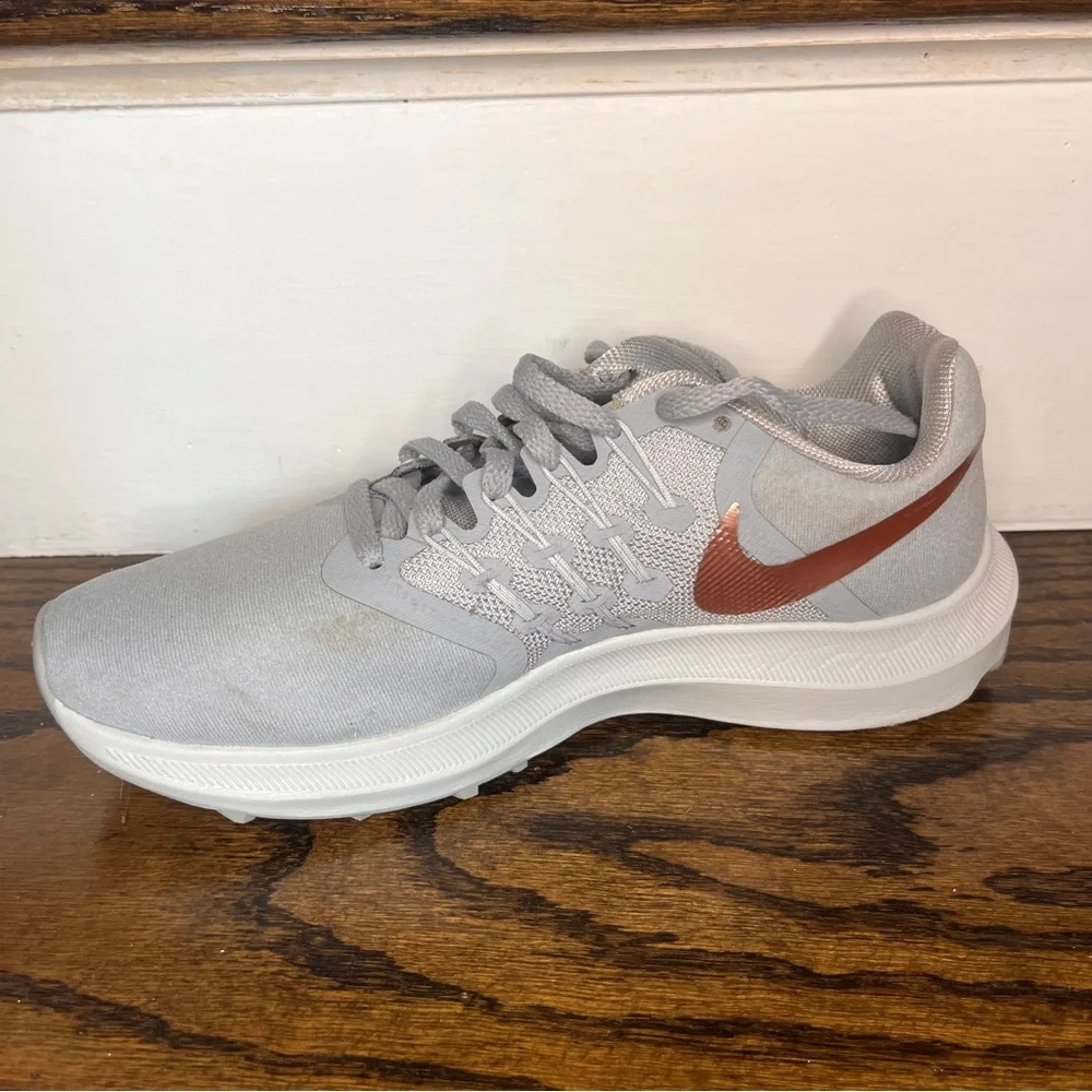 Nike Run Swift Women’s Running Shoes 7 without box - Picture 3 of 10